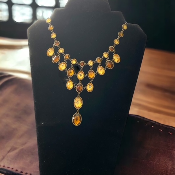 ALDO Statement Women Amber Coloured Faceted Crystal Necklace - Picture 2 of 6